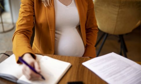 妊娠で仕事を辞めたいけど退職できない場合の対応方法